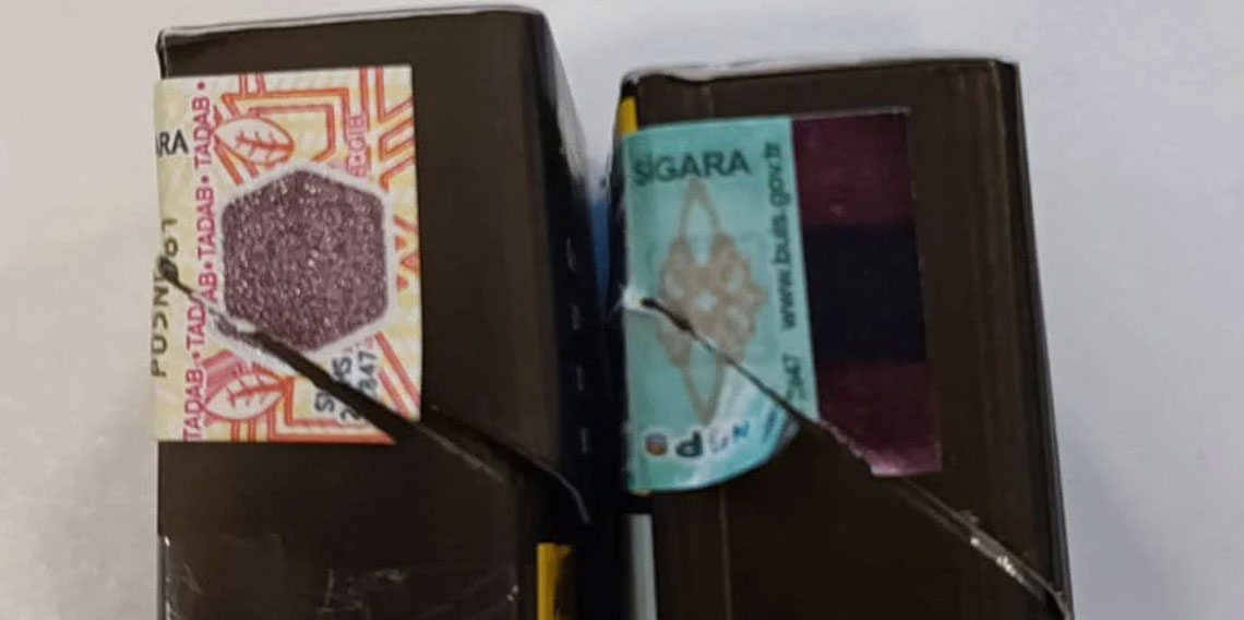 Sigara paketlerinde bandrol rengi değişti!