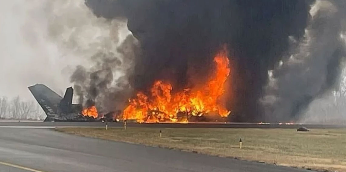 ABD’de havaalanına iniş yapan özel jet piste çakıldı