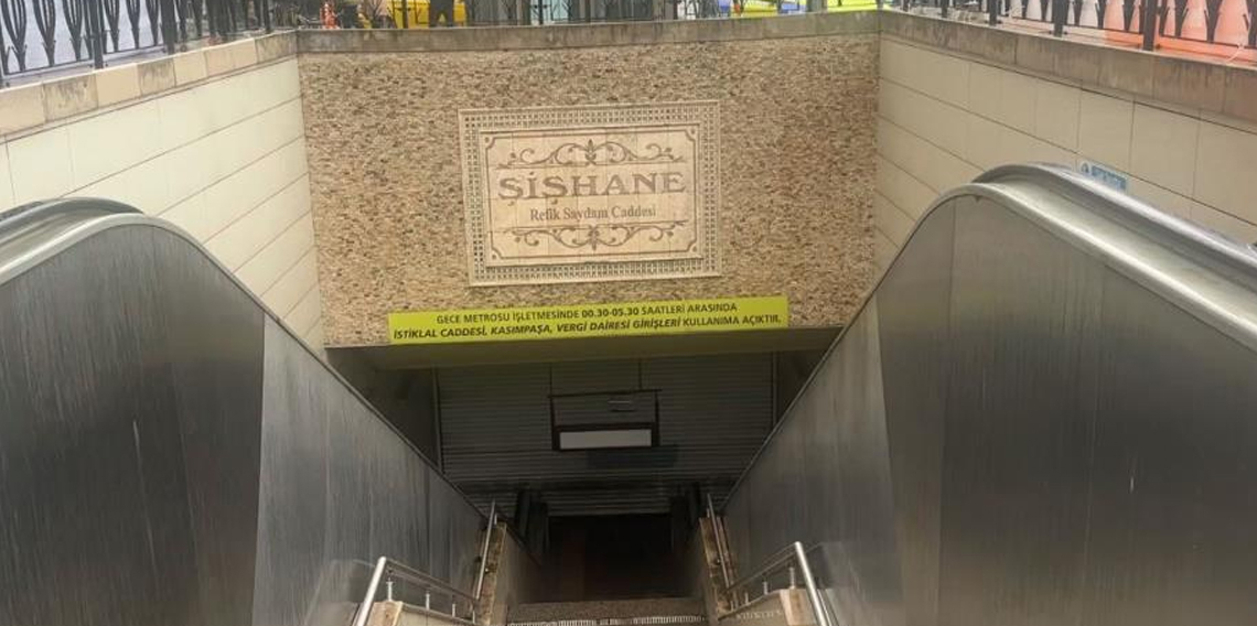 Şişhane metro istasyonunda raylara atlayan bir kişi intihar etti