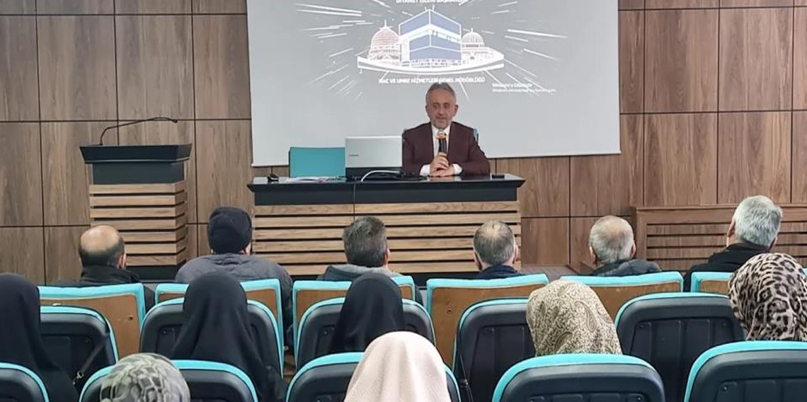 Bayburt’ta umrecilere hazırlık eğitimi verildi
