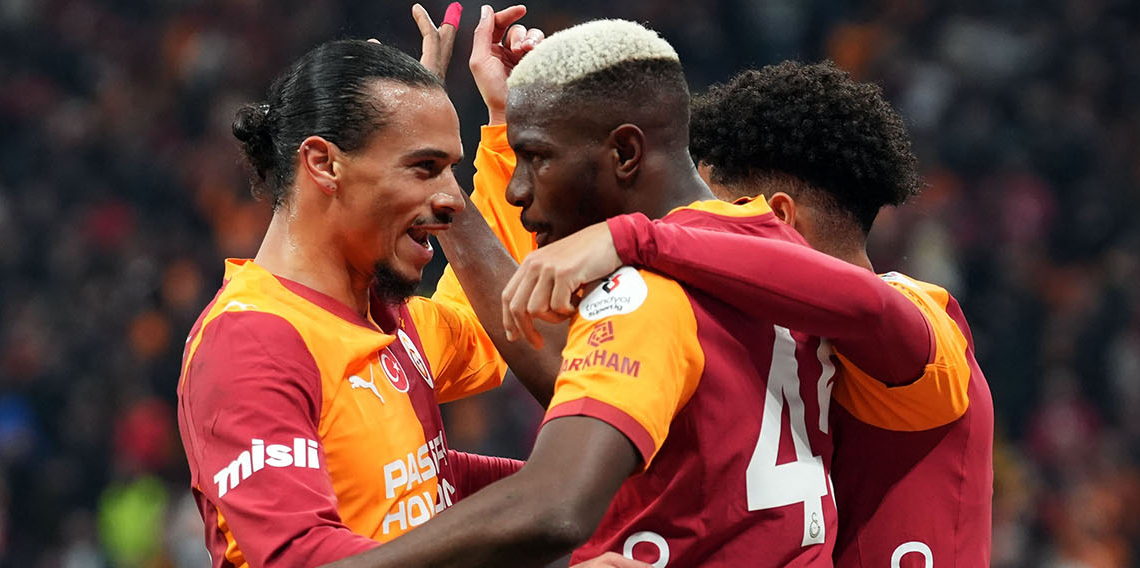 Galatasaray ligin ilk yarısını lider tamamladı