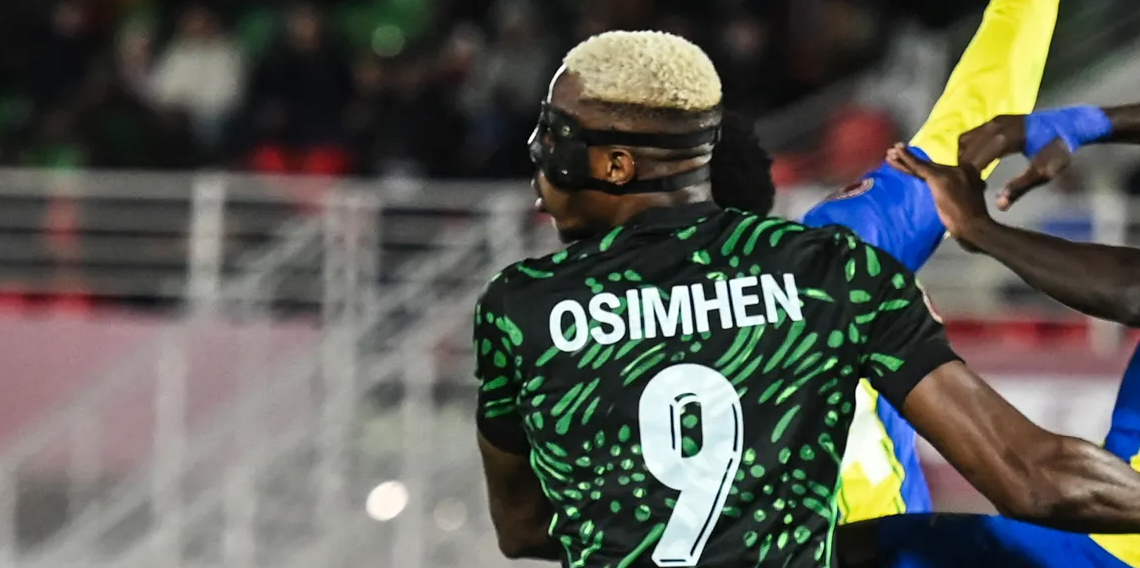 Victor Osimhen oyundan alınınca çıldırdı