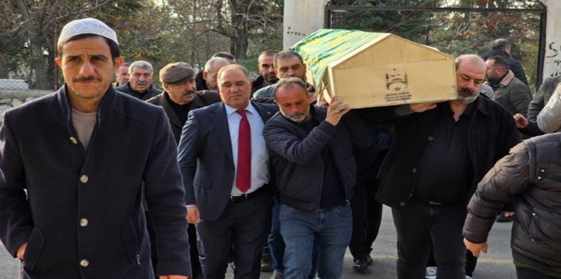 Cumhurbaşkanı Erdoğan’ın öğretmeni, memleketi Diyarbakır’da defnedildi