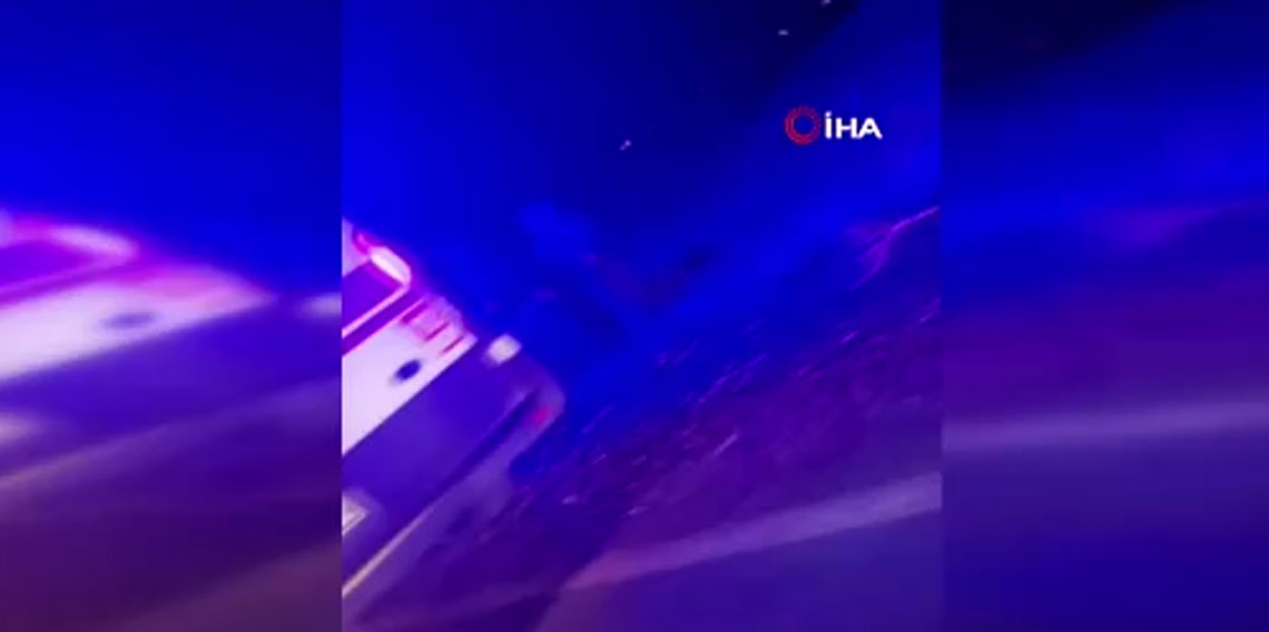 İnşaat işçilerini taşıyan minibüs devrildi: 16 yaralı