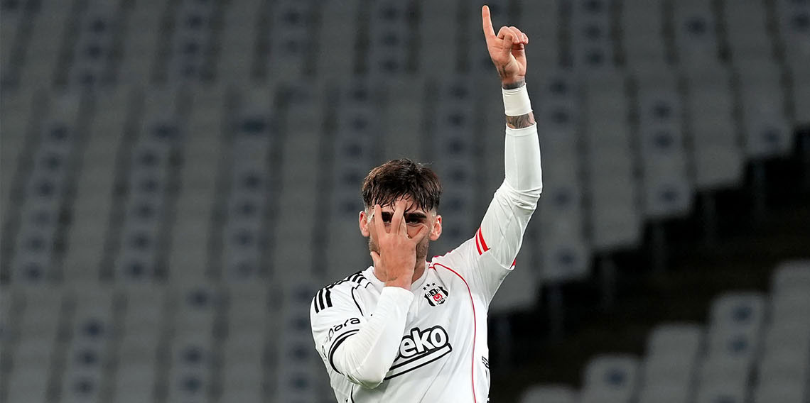 Beşiktaş kulübeden yeterince katkı alamadı