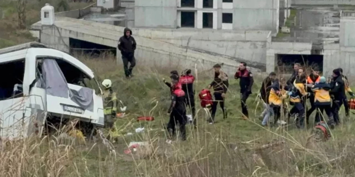 Esenyurt'ta otobüs faciası: 4 ölü! 3'ü ağır 7 yaralı