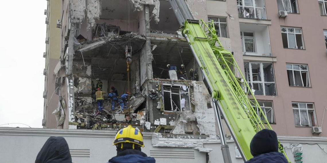 Rusya, Zelenskiy-Trump görüşmesi öncesinde Ukrayna'yı vurdu