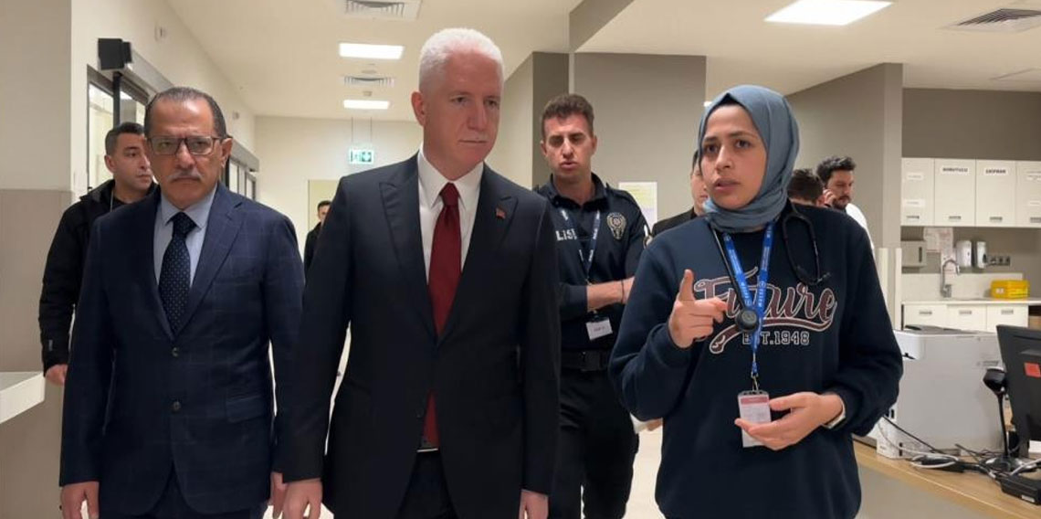 İstanbul Valisi Gül, Esenyurt’taki kazada yaralanan vatandaşları ziyaret etti