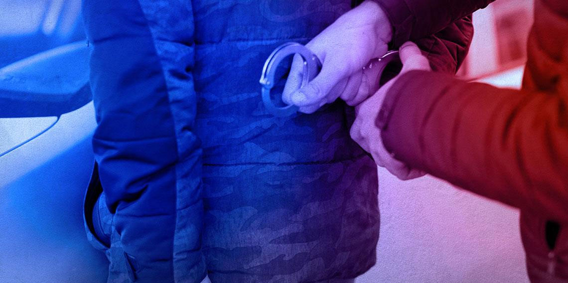 Ankara'da silah ve uyuşturucu ticareti yapan çeteye operasyon