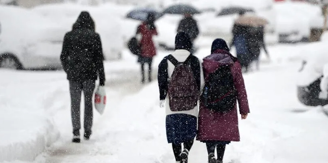 Türkiye’de kar esareti başladı, 15 ilde okullar tatil edildi