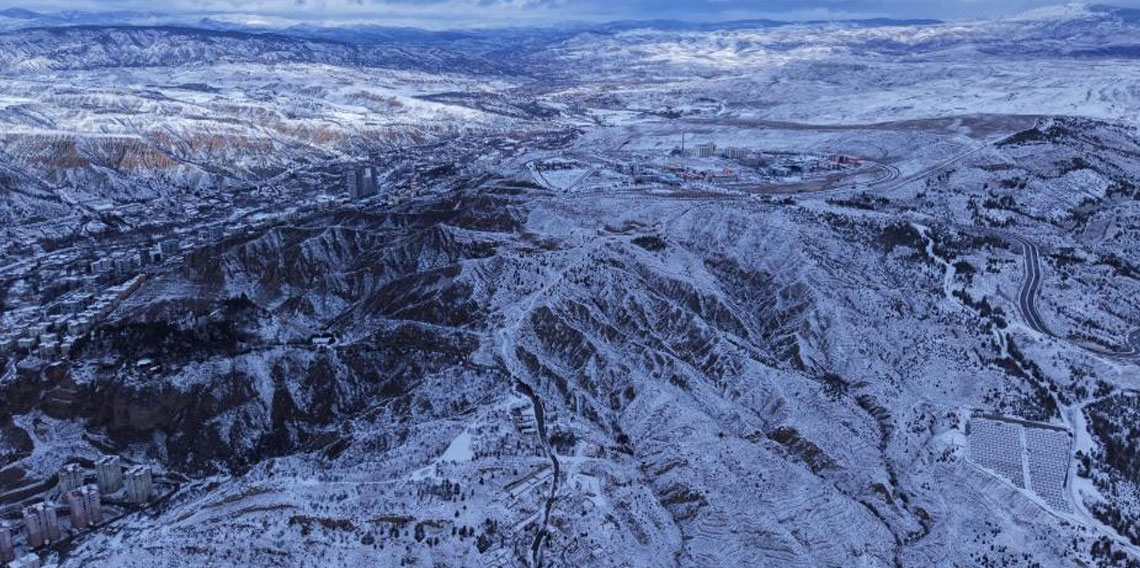 Beyaz örtüyle kaplanan Çankırı havadan görüntülendi