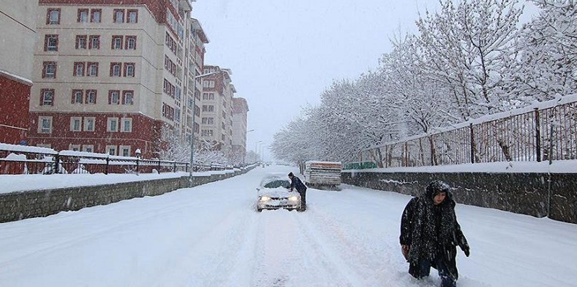 Ağrı'da eğitime kar engeli
