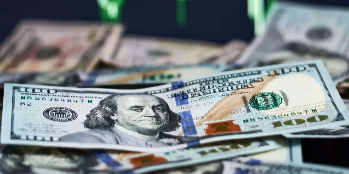 Dolar tarihte ilk kez 43 lirayı aştı