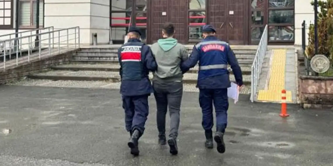 Rize'de uyuşturucuya geçit yok: Bonzaiyle yakalandı