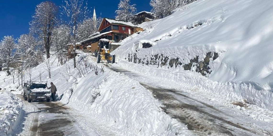 Rize’de 131 köy yolu ulaşıma açıldı