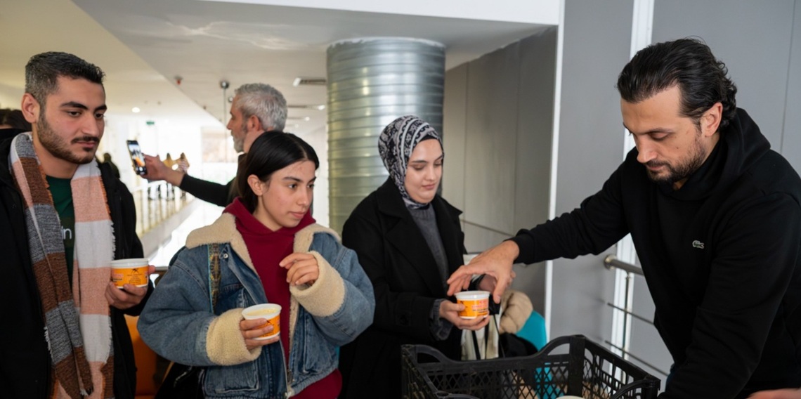 Hamsiköy'ü tanıtmak için il il geziyorlar