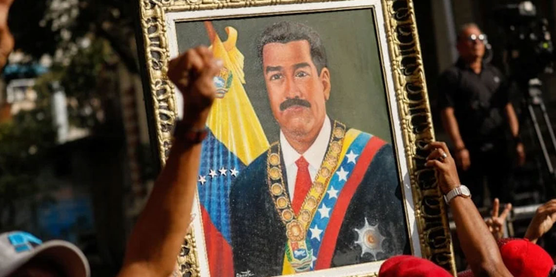Venezuela'da binlerce kişi Nicolas Maduro'ya destek için yürüdü