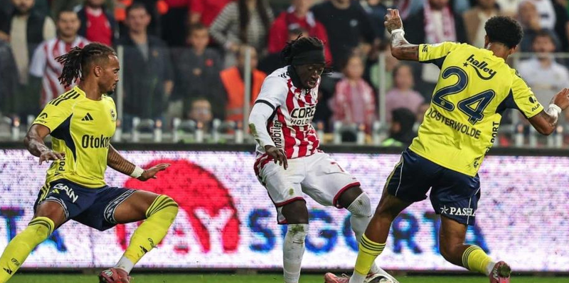 Fenerbahçe, Turkcell Süper Kupa yarı finalinde Samsunspor ile karşılaşacak