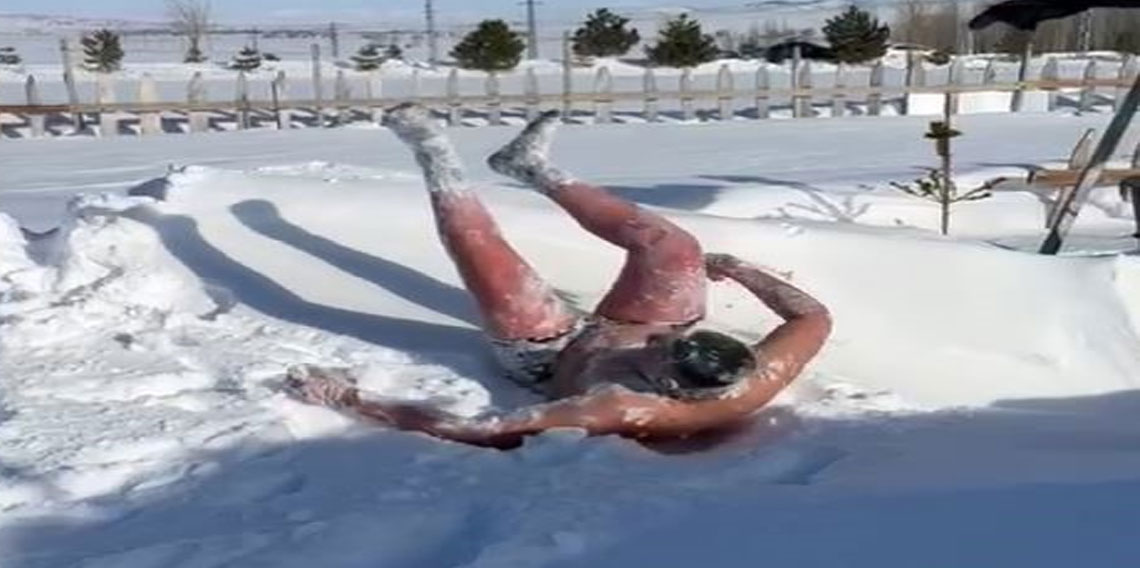 ‘Sıcak sevmiyorum' dedi, Sibirya soğuklarında karda yuvarlandı