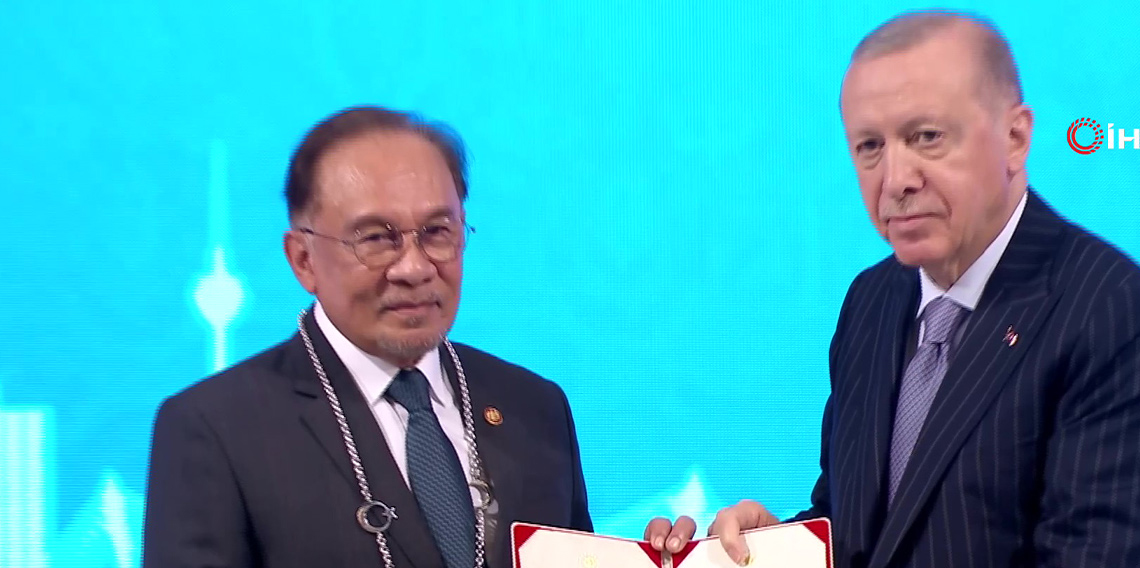 Cumhurbaşkanı Erdoğan’dan Malezya Başbakanı İbrahim’e 