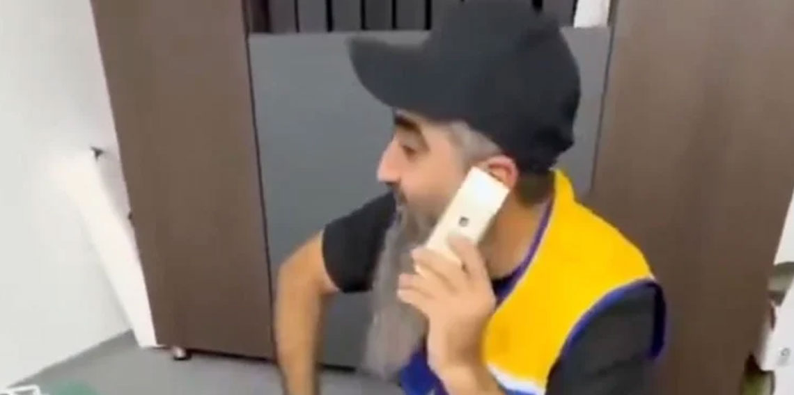 Libya'da bir telefoncunun Nokia siparişi 16 yıl sonra teslim edildi