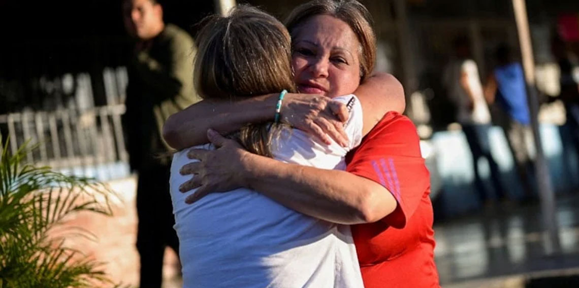 Venezuela'da bazı siyasi tutuklular dahil birçok kişi serbest bırakıldı