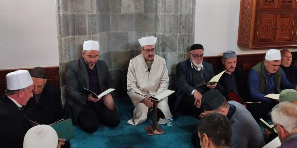 5 Asırdır 1001 Hatim okumaları devam ediyor