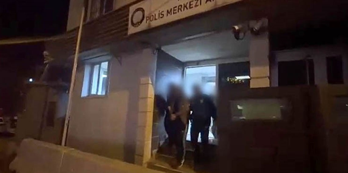 Bursa'da kesinleşmiş hapis cezası bulunan 2 şahıs yakalandı