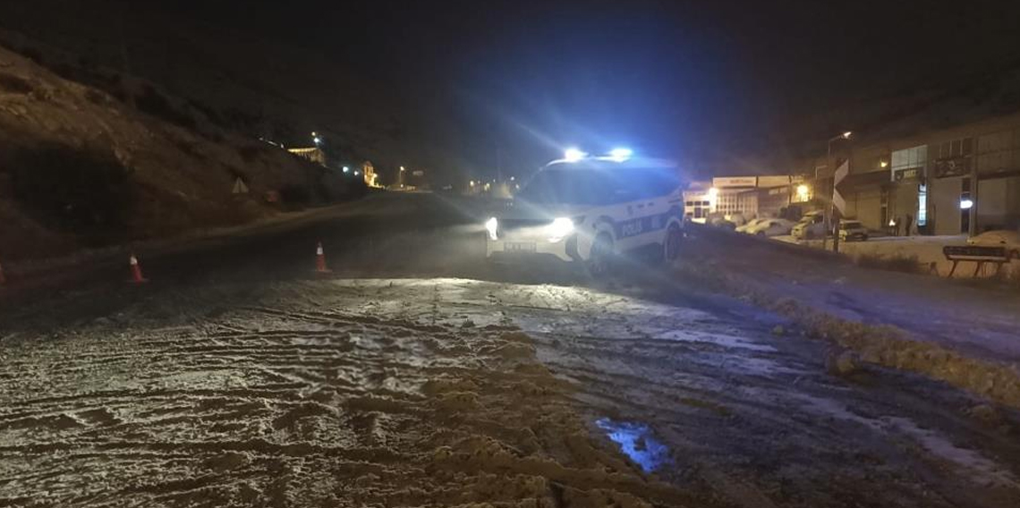 Kayseri-Malatya kara yolu trafiğe kapatıldı
