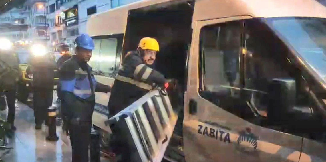 İBB harekete geçti: Bebek Otel'in kaçak bölümleri yıkıldı