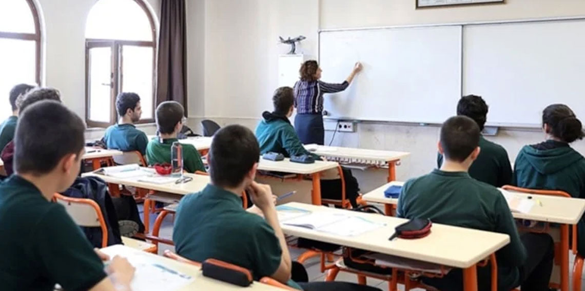 MEB yönetici görevlendirme ve öğretmenlerin yer değiştirme takvimlerini açıkladı