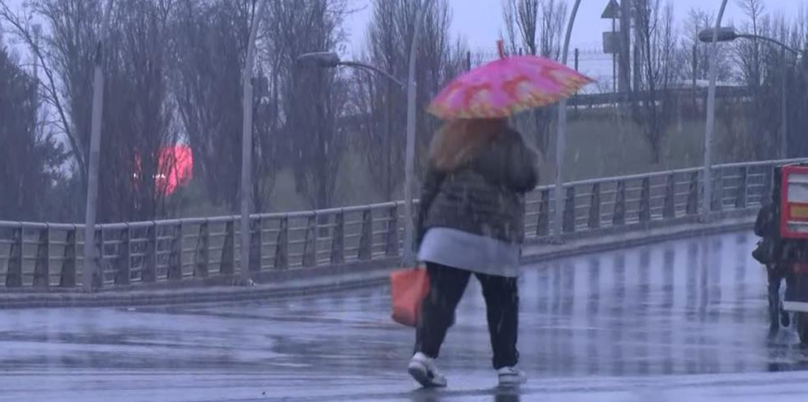 Bağcılar’da kar yağışı başladı