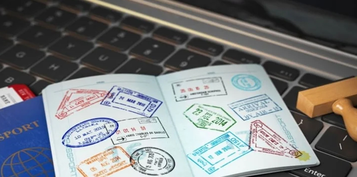 ABD, 100 bin vizeyi iptal etti