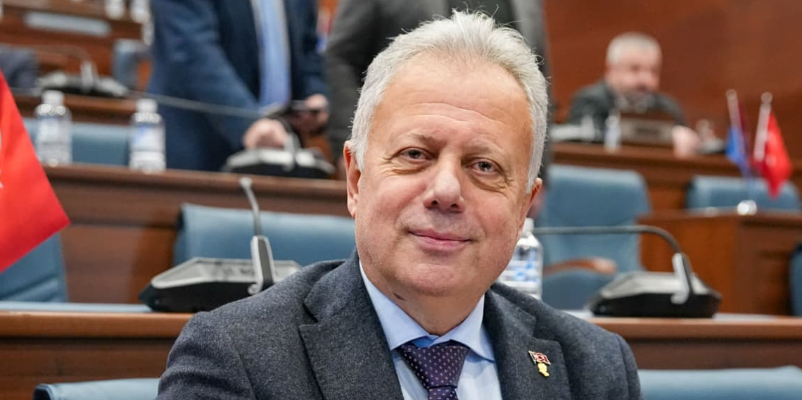 Cüneyit Zorlu'dan 'Kamu yararı' mesajı