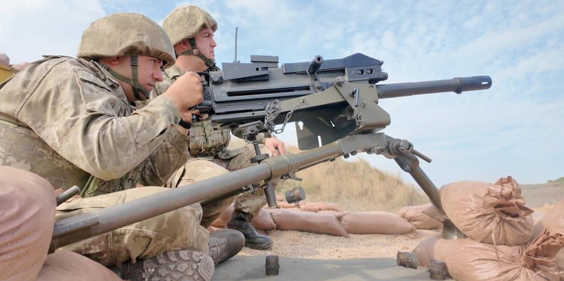 Vatan savunmasının kahramanları zorlu eğitimlerden geçiyor