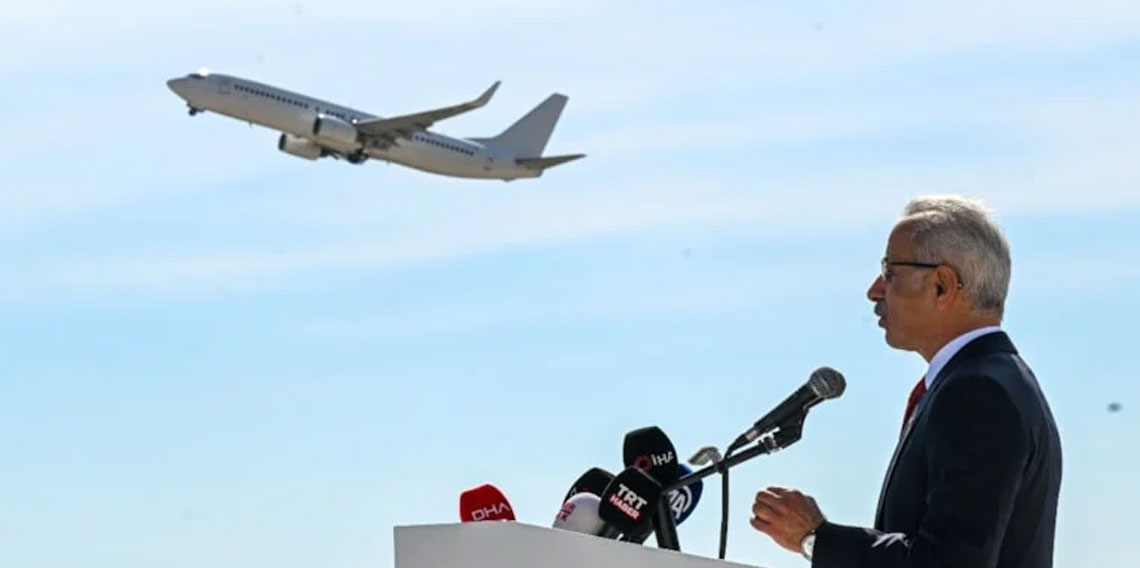 Abdulkadir Uraloğlu: Havalimanı pist uzunluğumuz 241,4 kilometreye ulaştı