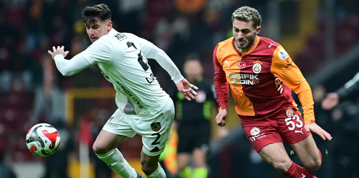 Galatasaray 1 puanı zor kurtardı!