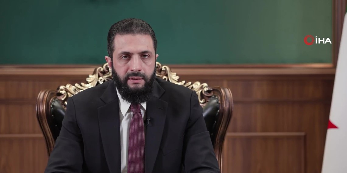 Eş-Şara, Kürtlere anayasal güvence sağlayan kararnameyi imzaladı