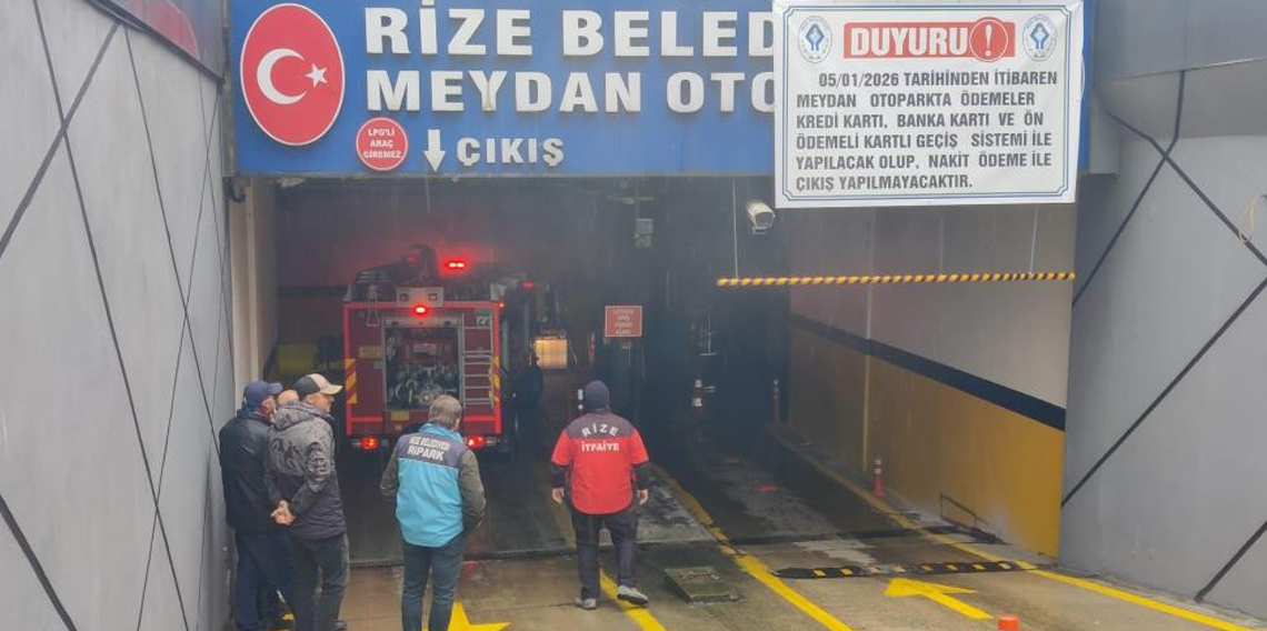 Rize kent meydanındaki otoparkta yangın paniği