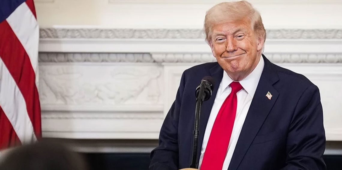 Trump özel mesajların hepsini tek tek ifşa etti