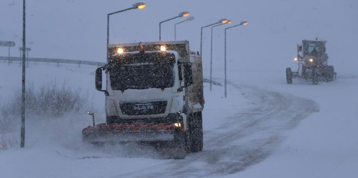 Bayburt-Araklı yolu ile Salmankaş güzergâhında çığ tehlikesi devam ediyor