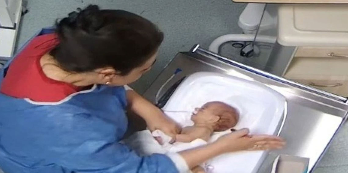 Hastanede bebeğe şiddet iddiası! O hemşire hakkında flaş karar