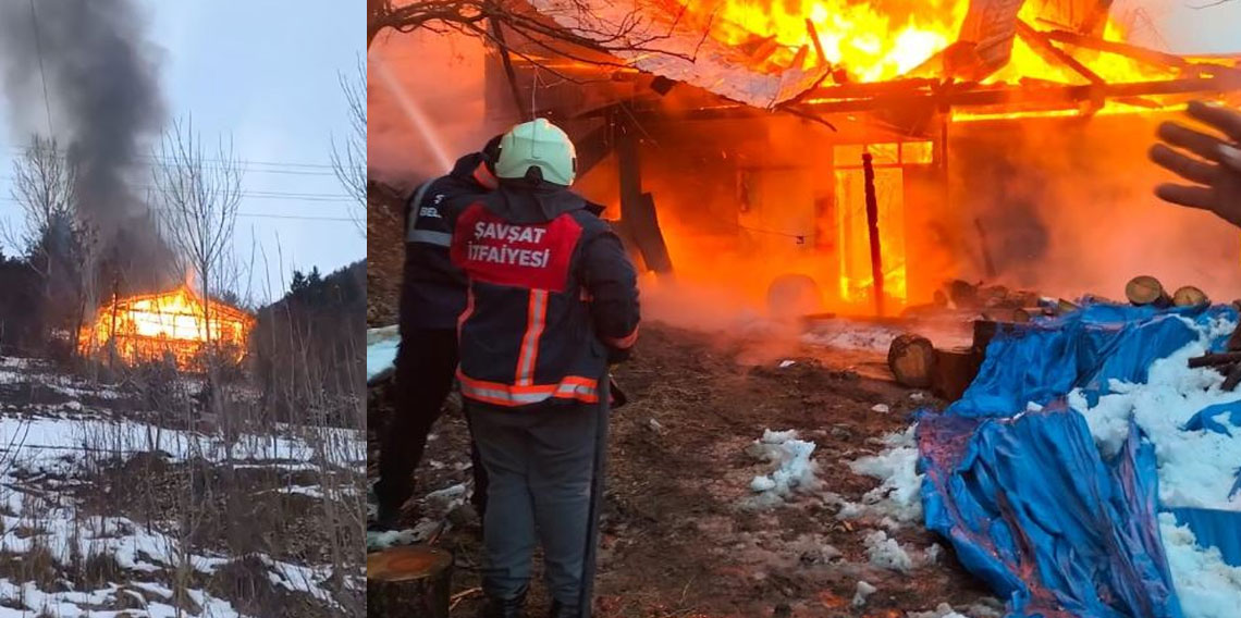 Artvin'de çıkan yangında bir ev kullanılamaz hale geldi