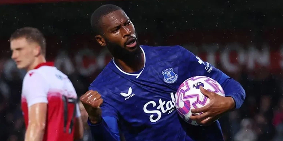 Fenerbahçe'den golcü transferinde Beto sürprizi