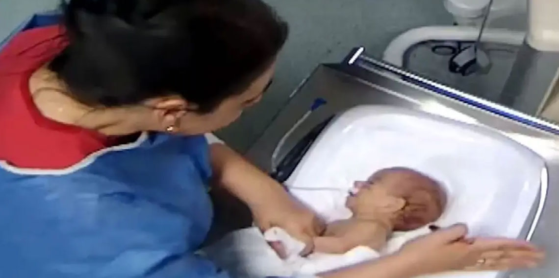 5 günlük bebeği engelli bırakan vicdansız hemşire teslim oldu!