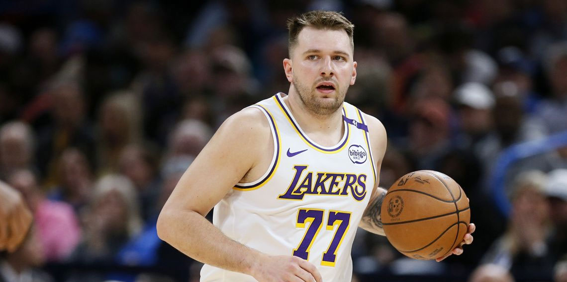 Luka Doncic 33 sayı attı, Lakers deplasmanda kazandı