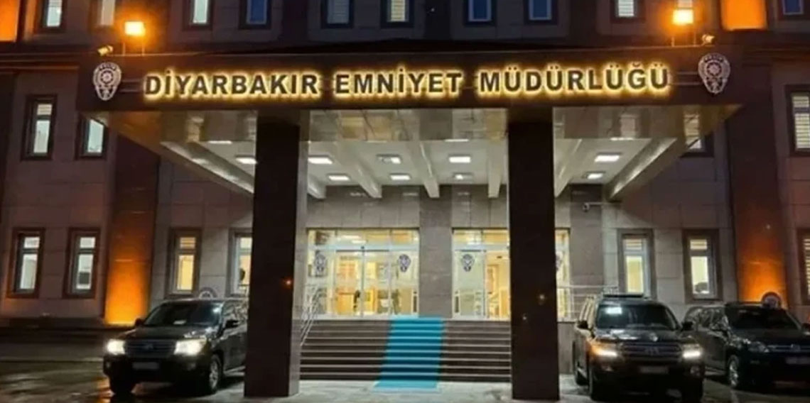 Diyarbakır Emniyet Müdürlüğü'ne el yapımı patlayıcı ile saldırı