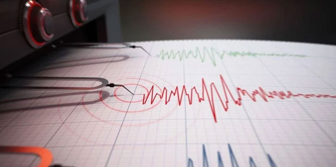 Sındırgı'da 4.4 büyüklüğünde deprem!