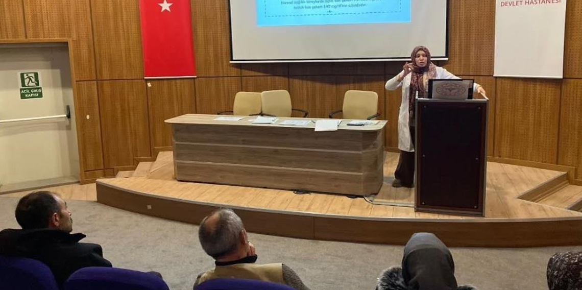 Yılın ilk diyabet okulu eğitimi yoğun katılımla gerçekleştirildi