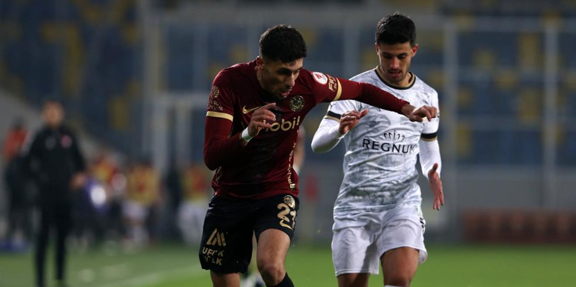 Göztepe'de rota Dilhan Demir